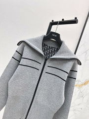 Zippered cashmere jacket