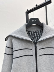 Zippered cashmere jacket