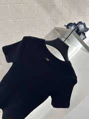 Heart-shaped knitted short-sleeved shirt