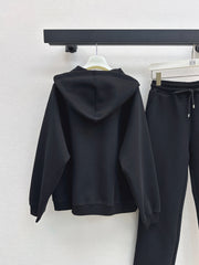Loose-fitting hooded jacket and trousers