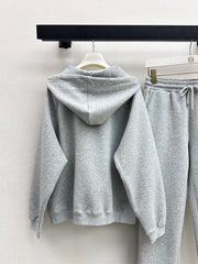 Loose-fitting hooded jacket and trousers