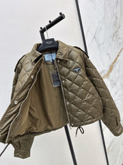 Diamond-patterned lapel short down jacket