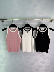 U-neck stretch vest