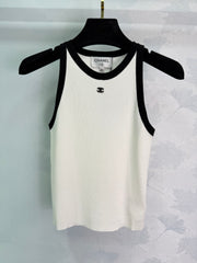 U-neck stretch vest