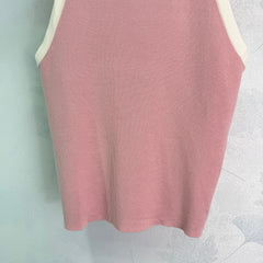 U-neck stretch vest