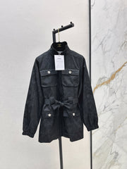 Stand-up collar, waist-cinching jacket