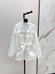 Stand-up collar, waist-cinching jacket