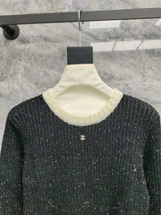 Knitted long-sleeved sweater