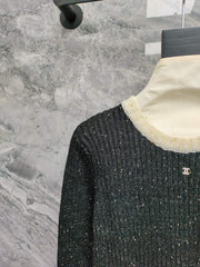 Knitted long-sleeved sweater