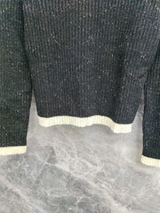 Knitted long-sleeved sweater