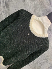 Knitted long-sleeved sweater