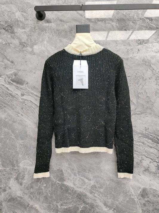 Knitted long-sleeved cardigan