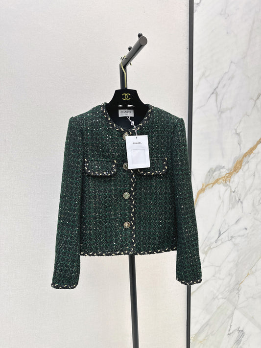 This jacket with trim