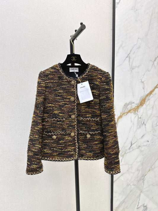 jacket with trim design