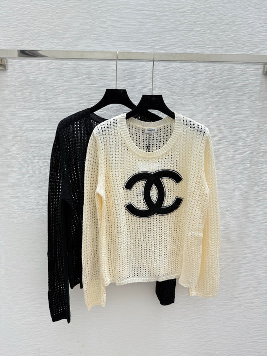 Solid color hollow crew neck knit long sleeves