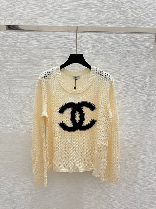 Solid color hollow crew neck knit long sleeves
