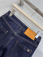 Embroidered double-pocket denim trousers