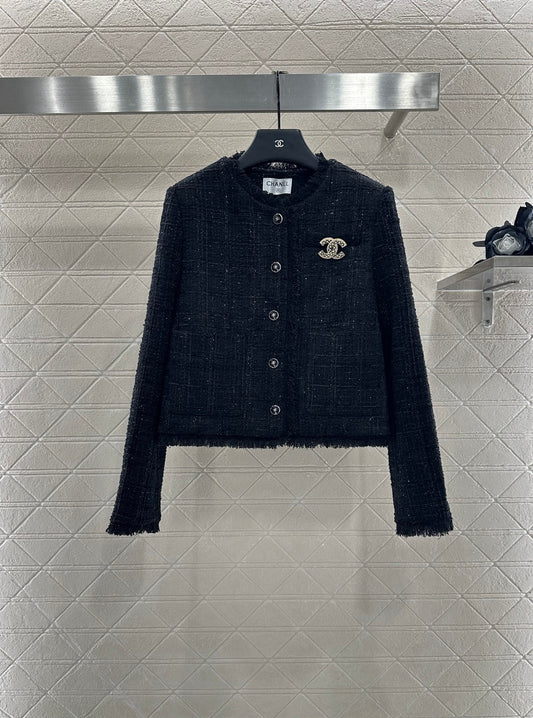 Brooch-stitched round-neck silver-thread quilted woven jacket