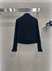 Brooch-stitched round-neck silver-thread quilted woven jacket
