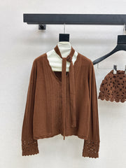 V-neck cardigan + floral hollow knit hat