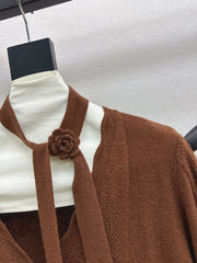 V-neck cardigan + floral hollow knit hat