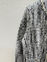 Contrast beaded crew neck knitted long-sleeved cardigan