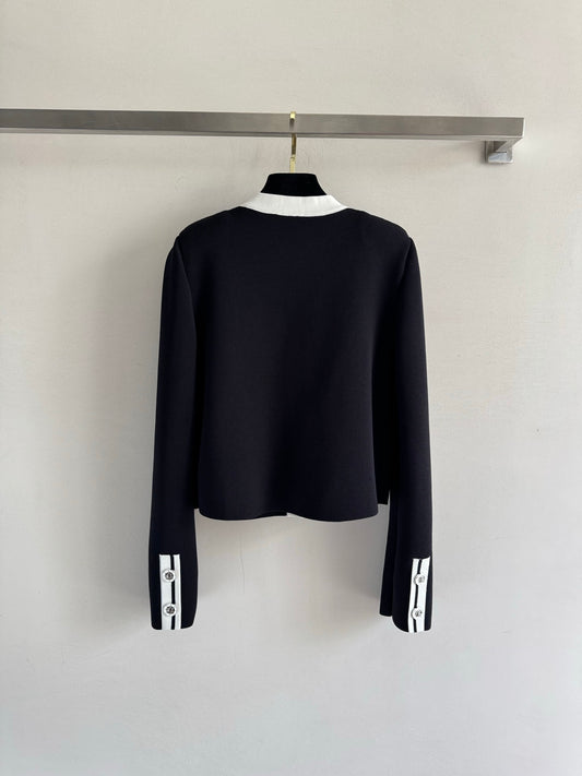 Cropped knit cardigan