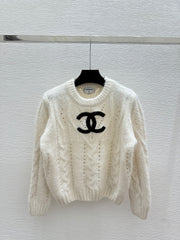 Solid color simple hollow round neck knitted long sleeves