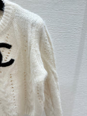 Solid color simple hollow round neck knitted long sleeves
