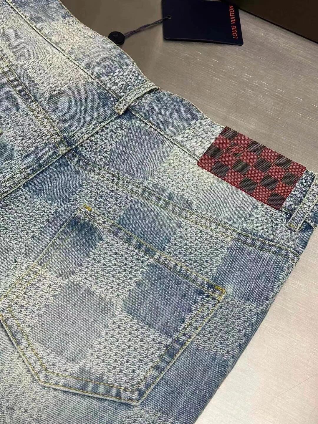 Checkerboard casual jeans