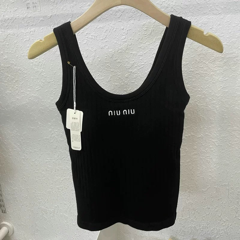 Tank top with built-in chest padding