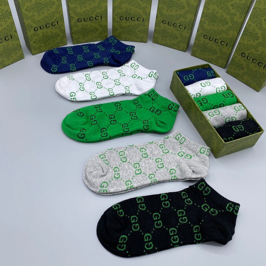 Green logo print socks