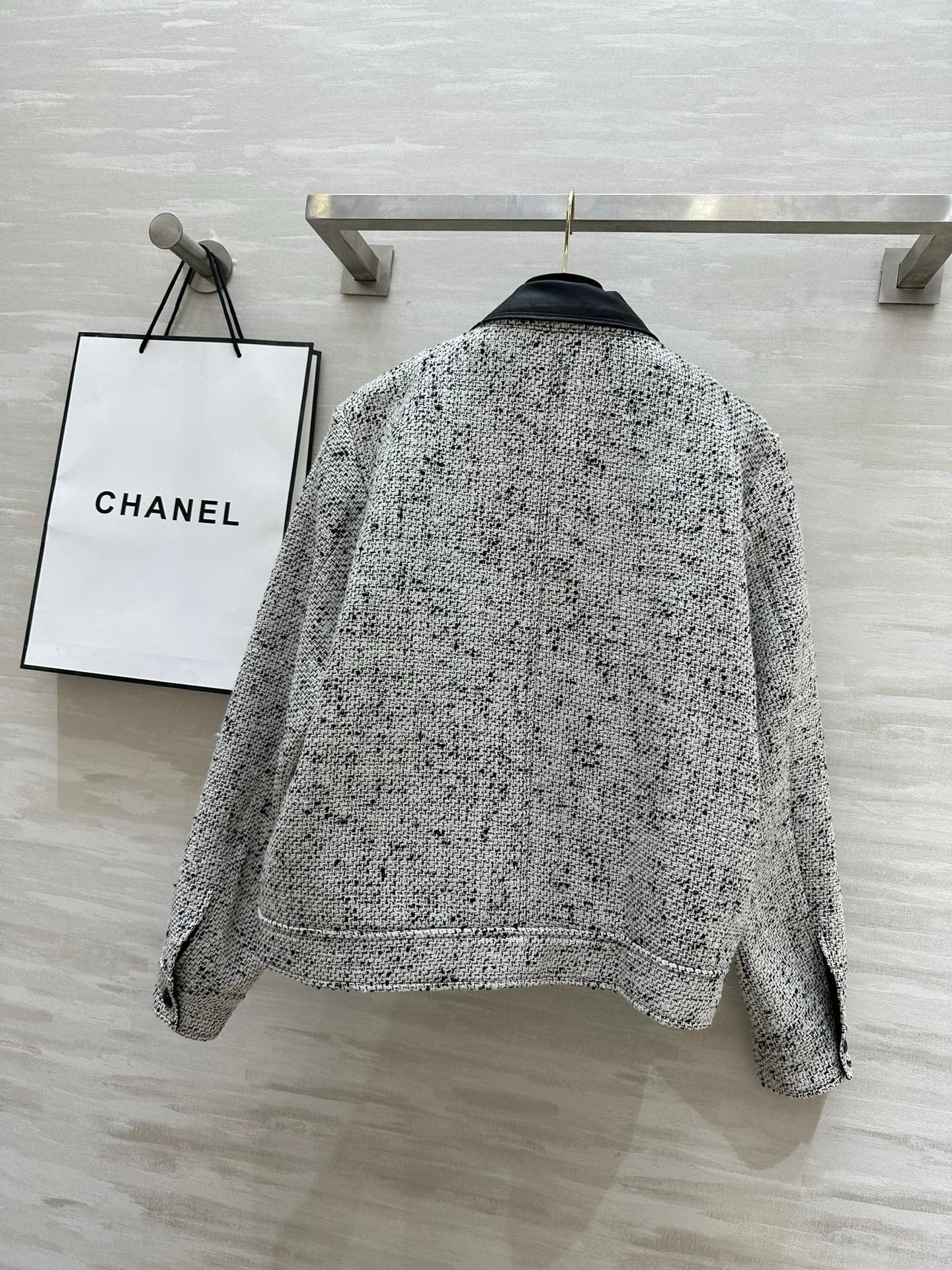 Lapel woven jacket