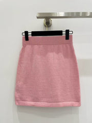 Button-fastening wool skirt