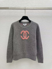 Contrast logo jacquard knit sweater