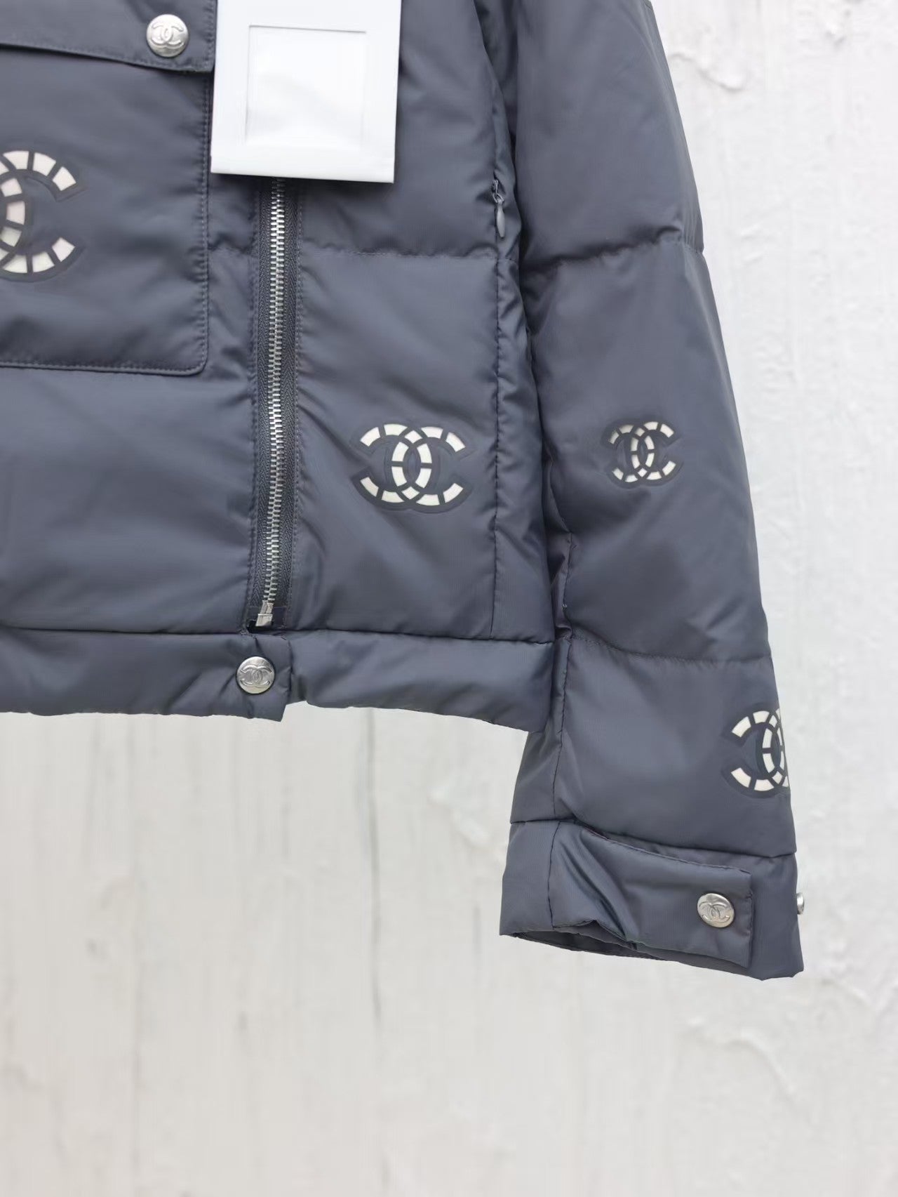 Double C hollow laminated short down jacket