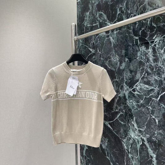 Round neck color block knitted short sleeves