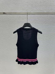 Round neck fishnet knitted vest