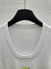Round neck fishnet knitted vest