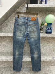 Slim straight jeans
