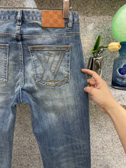 Slim straight jeans