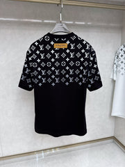 Short-sleeved crew neck T-shirt