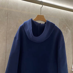 Hooded zip-up sweatshirt