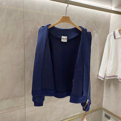 Hooded zip-up sweatshirt