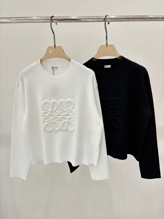 3D pattern sweater